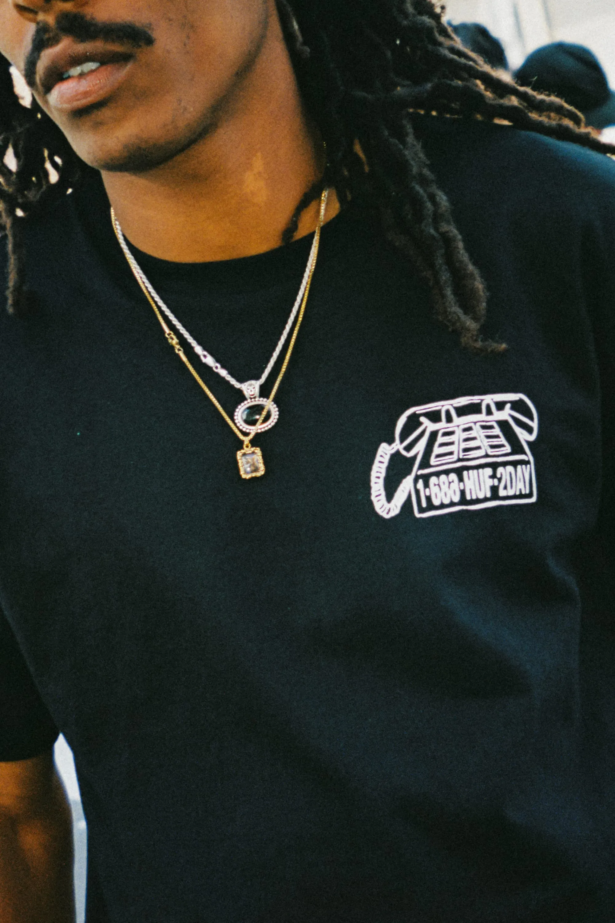 686 HUF 2DAY Heavyweight Premium Short Sleeve Tee