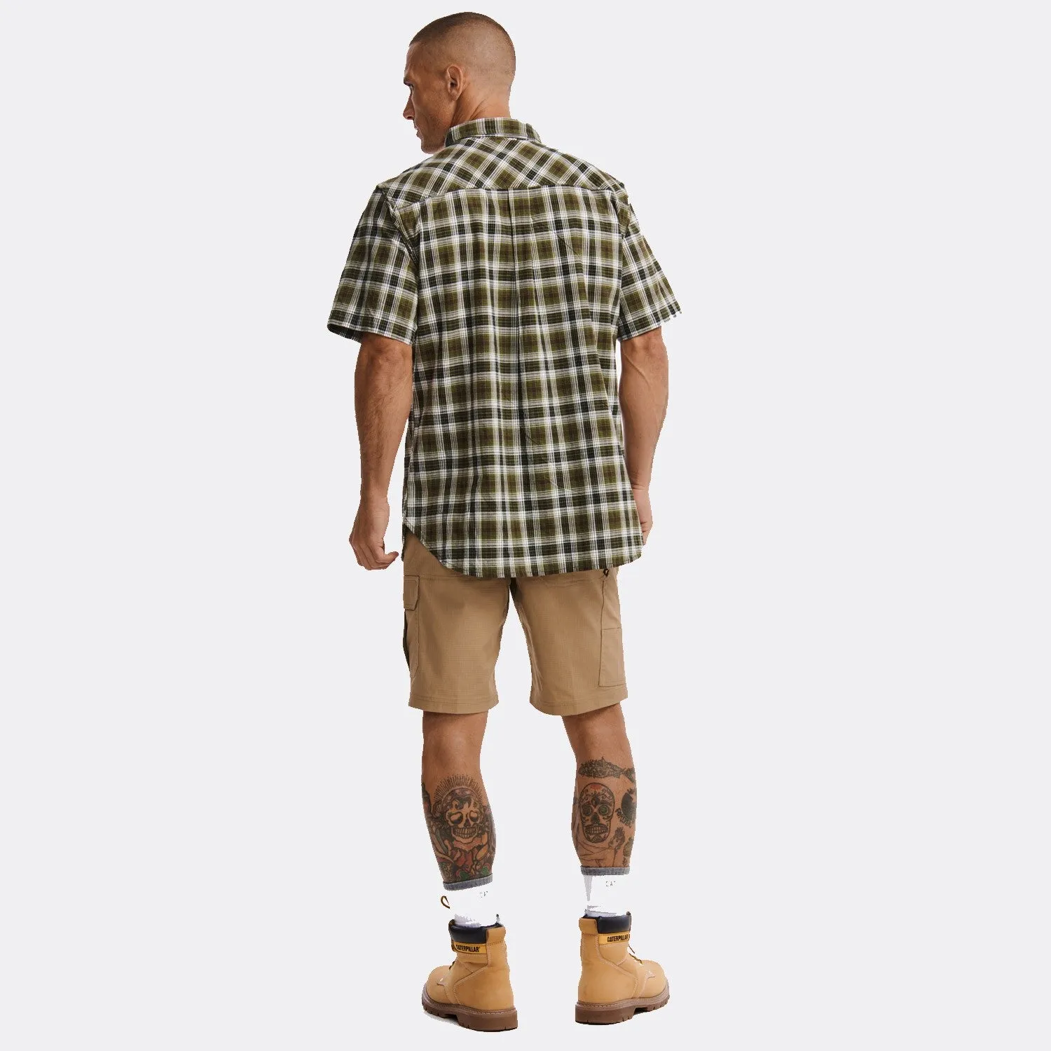CAT Men's Plaid Button-Downp Short Sleeve Work Shirt