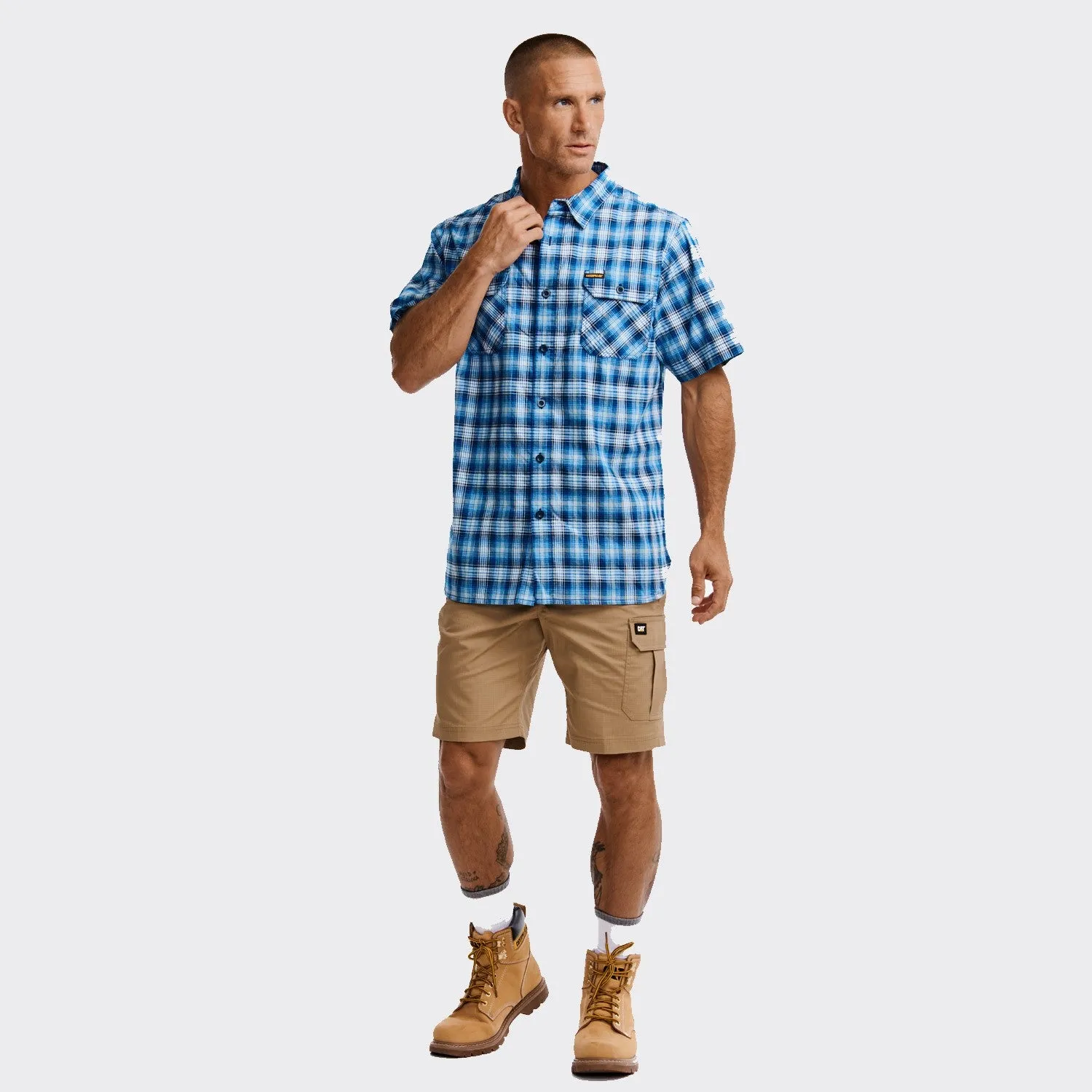 CAT Men's Plaid Button-Downp Short Sleeve Work Shirt