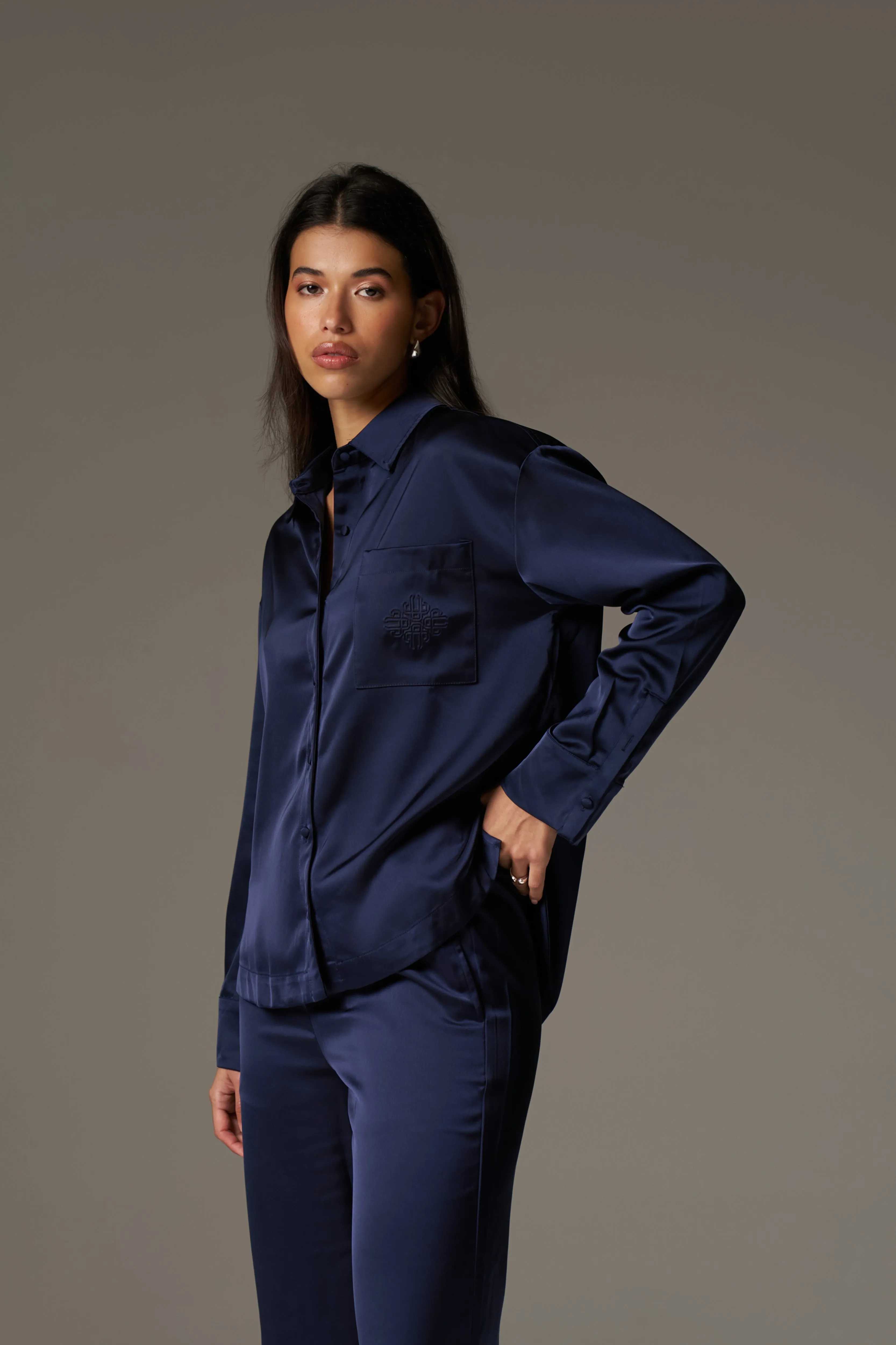 SATIN EMBLEM SHIRT - NAVY