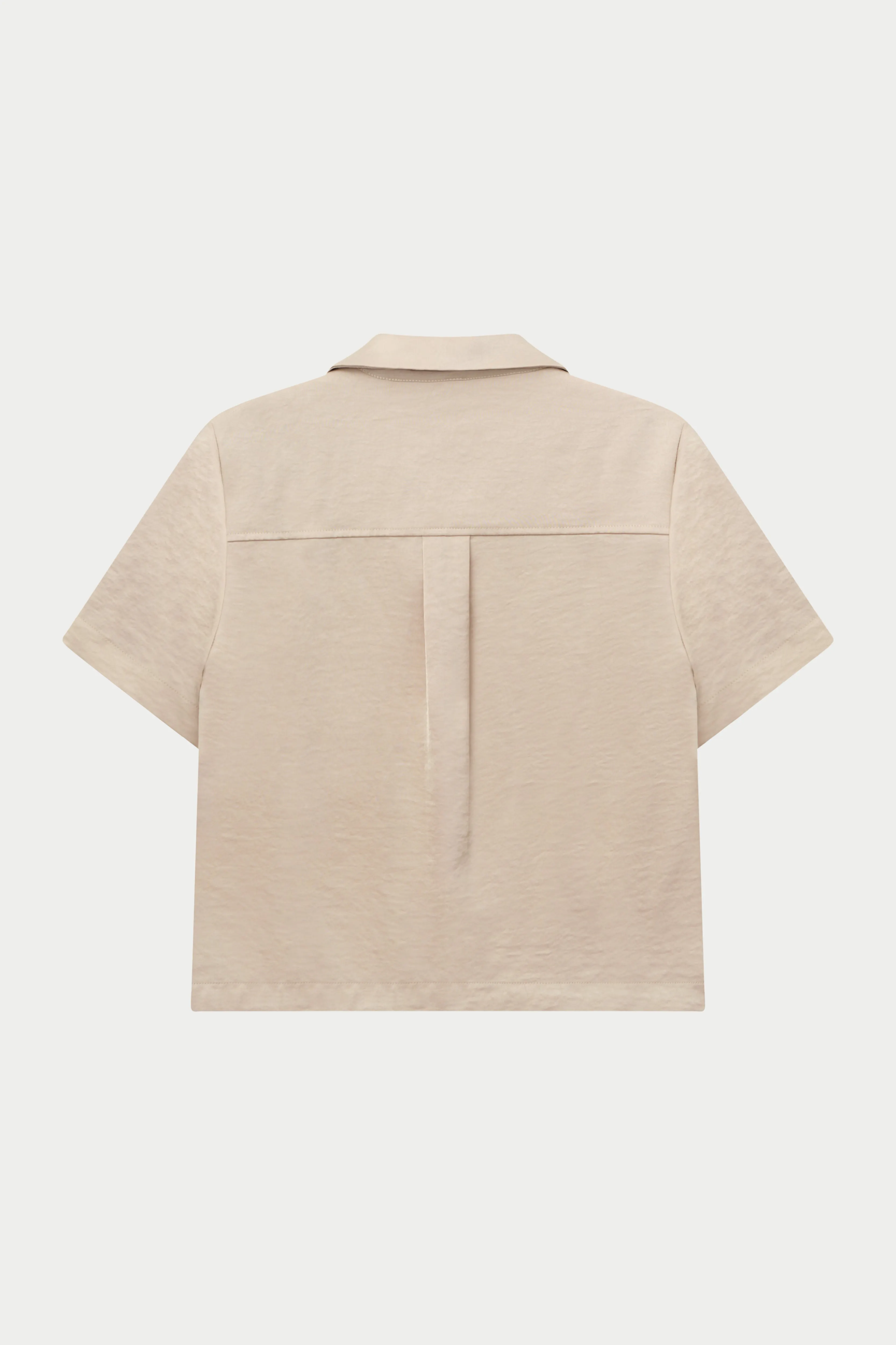 SATIN SHORT SLEEVE EMBLEM SHIRT - BEIGE