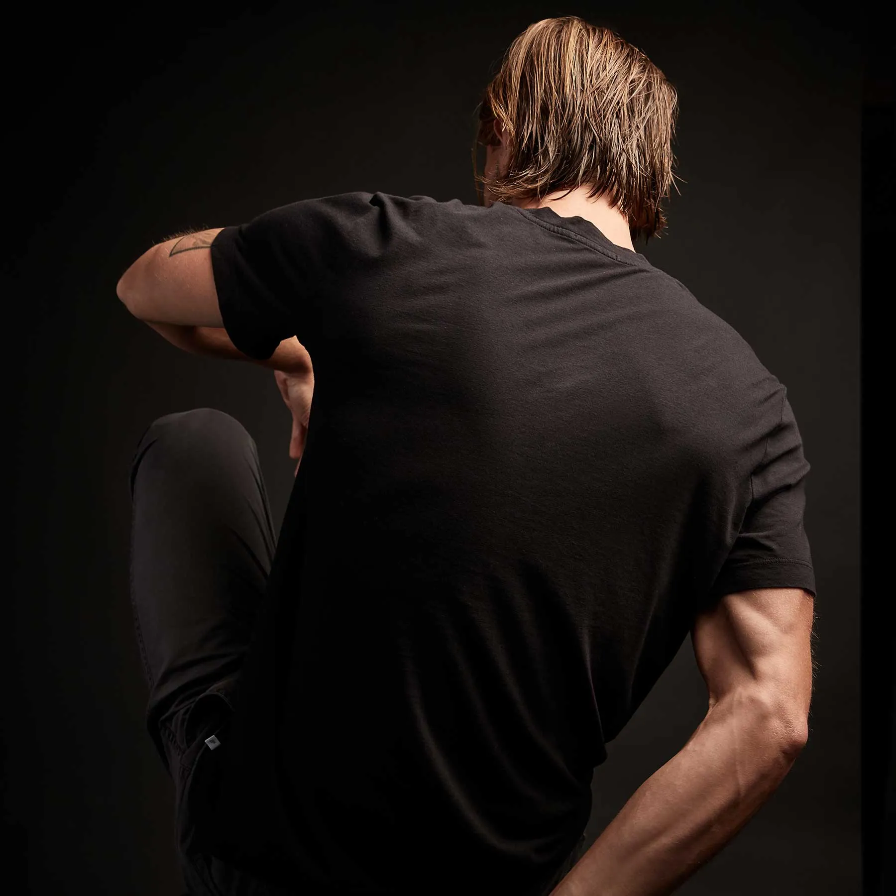 Short Sleeve V Neck - Black