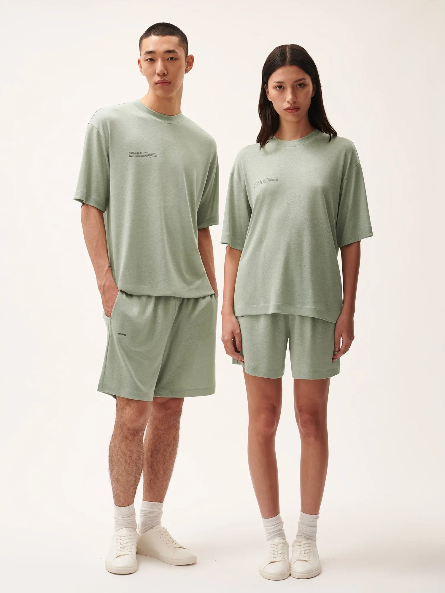 Womens DNA Frutfiber T-Shirt—moss green