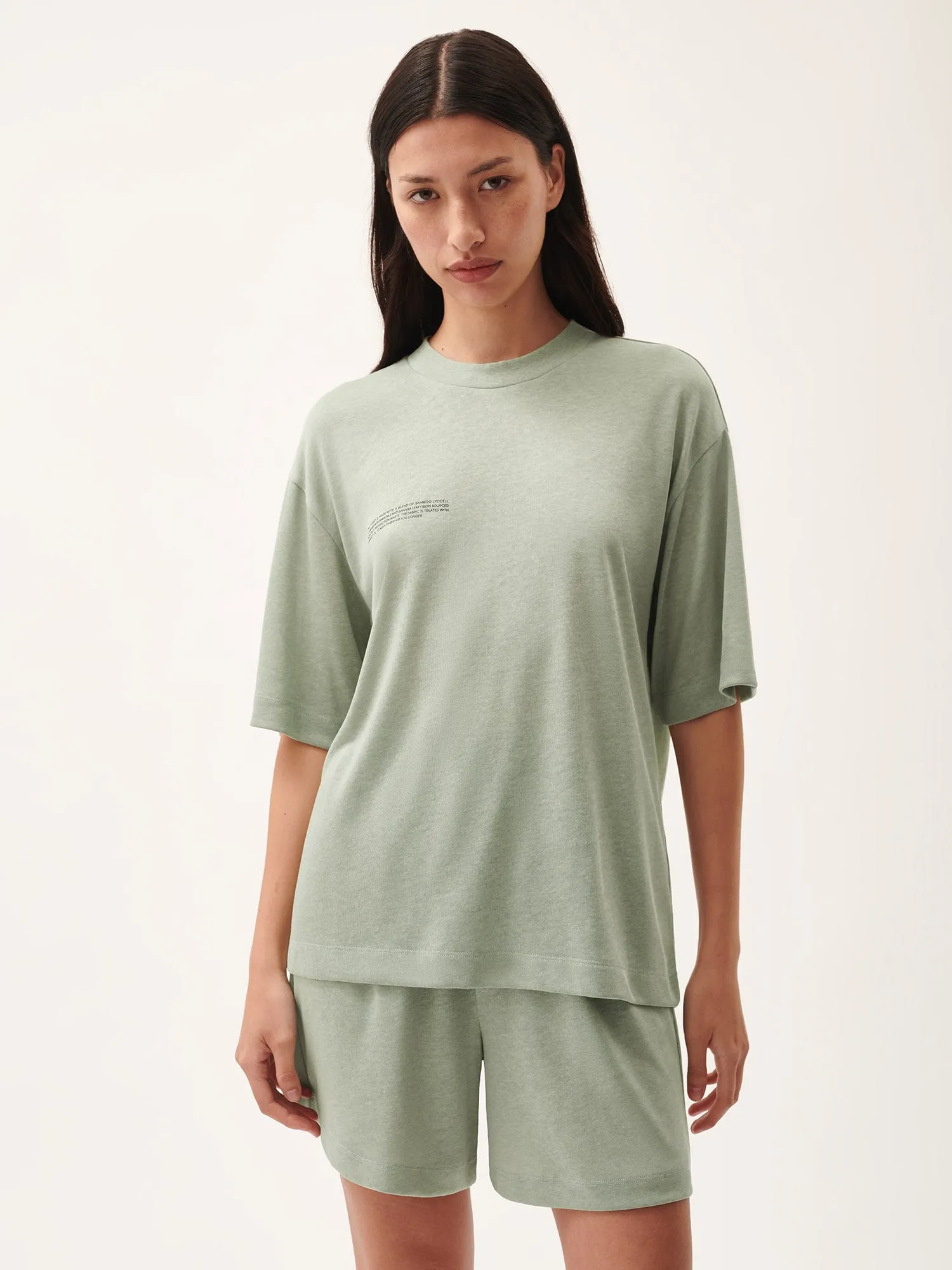 Womens DNA Frutfiber T-Shirt—moss green